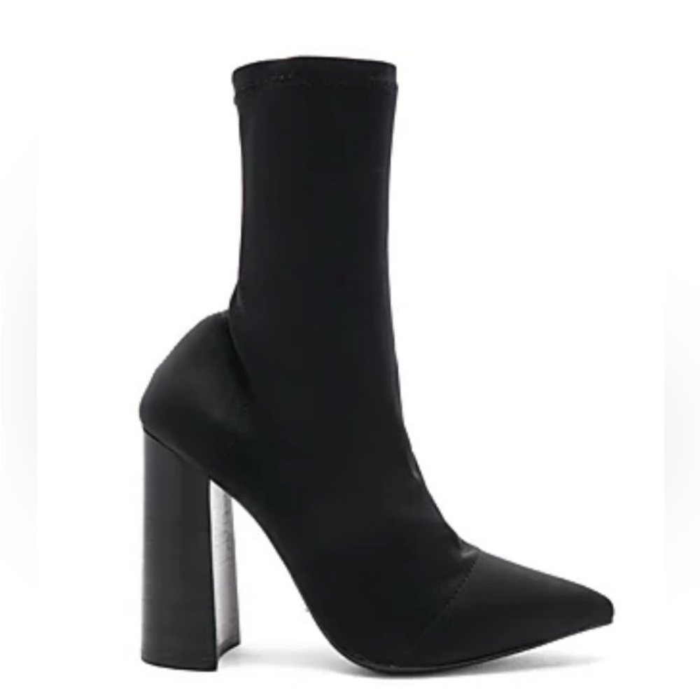 Tony Bianco Diddy Black Velvet Boots Sz
9
